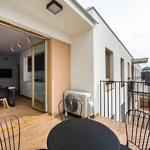 Apartament Wola Skwer Sunny, Warszawa